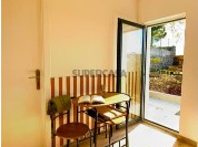 Moradia Duplex com espaço exterior privativo