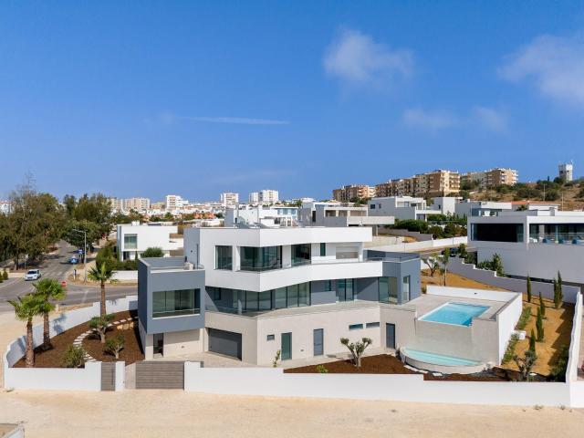 Moradia De Nova Construção T4 Com Vista Mar No Porto De Mós. 550m² Lagos
