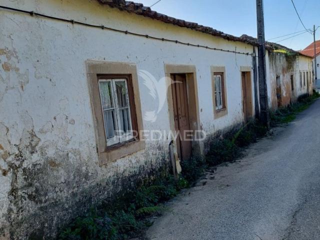 Moradia de Campo para Recuperar em Areias, Ferreira do Zzere
