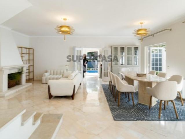 Moradia de charme T3 +1 com Guest House e Jardim Totalmente Remodelada BELOURA, SINTRA