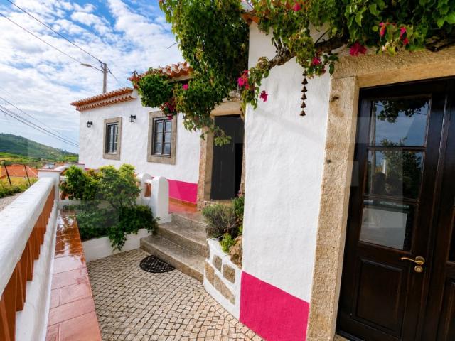 Moradia de Charme T3+1 com Jardim Privativo em Mafra