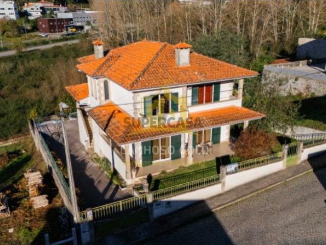 Moradia de Charme em Zona Exclusiva de Braga