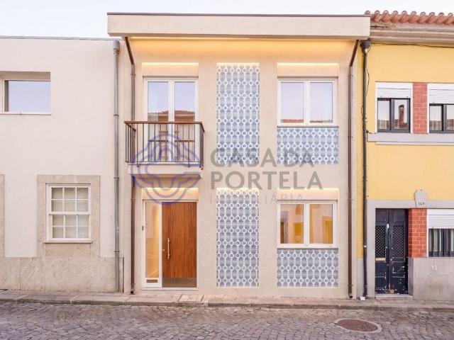 Moradia de Charme na Foz do Douro | Rua Padre Luís Cabral 1019 | Porto