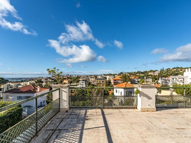 Moradia de charme no Estoril com vista mar 246m² Cascais e Estoril