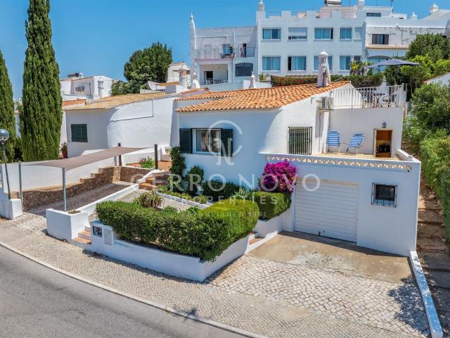 Moradia de dois quartos com piscina e vista Marina 99m² Albufeira e Olhos de Água