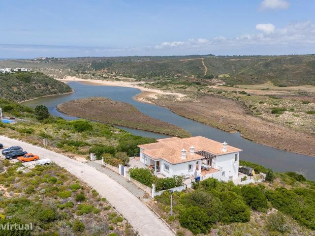 MORADIA T2 RESTAURADA COM VISTAS SOBRE O VALE, ESPARTAL