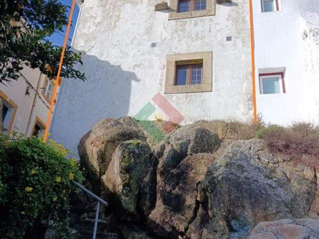 Moradia de gaveto, para venda, Castelo de Vide Santa Maria da Devesa | 26064063449
