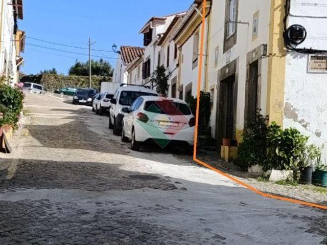 Moradia de gaveto, para venda, Castelo de Vide Santa Maria da Devesa | 26084088861