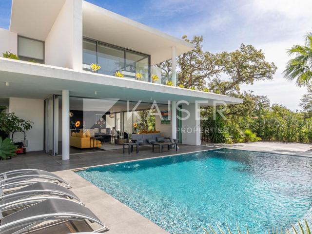 Moradia de luxo com piscina, elevador, aquecimento central, 811m² Alcantarilha e Pêra