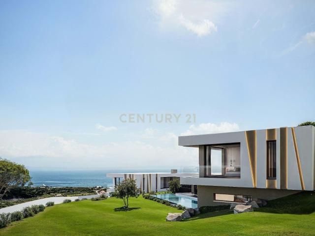 Moradia de Luxo com Piscina Infinita e Vista Mar | Praínha | 7 Lugares de Estacionamento Lote de 1480m2 Azenhas do Mar Colares Sintra Portugal