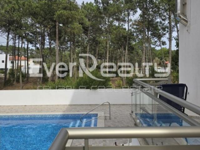 Moradia de luxo com piscina na Praia de Mira