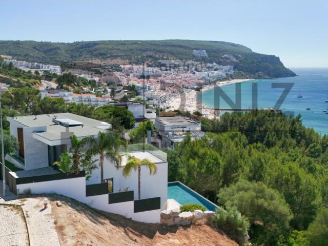 Moradia de luxo com vista panorâmica de Sesimbra