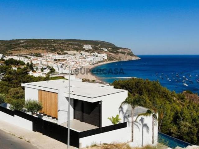 Moradia de luxo com vista panorâmica de Sesimbra