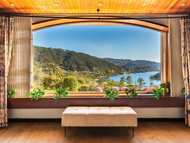 Moradia de Luxo com Vista para a Caniçada e o Gerês, Norte d. 305m² Vilar Da Veiga