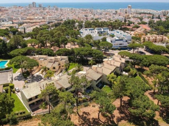 Moradia 3 quartos e piscina em Vilamoura