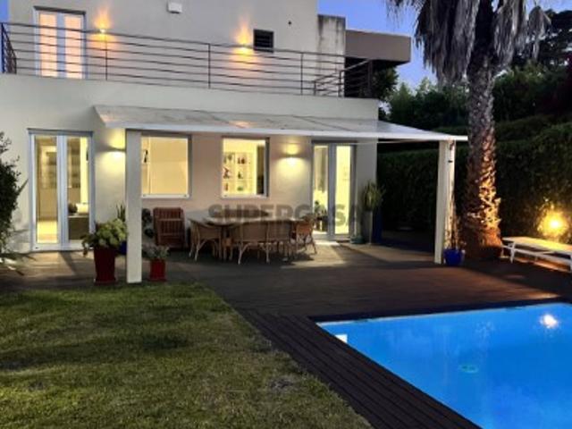 MORADIA DE LUXO EM CASCAIS