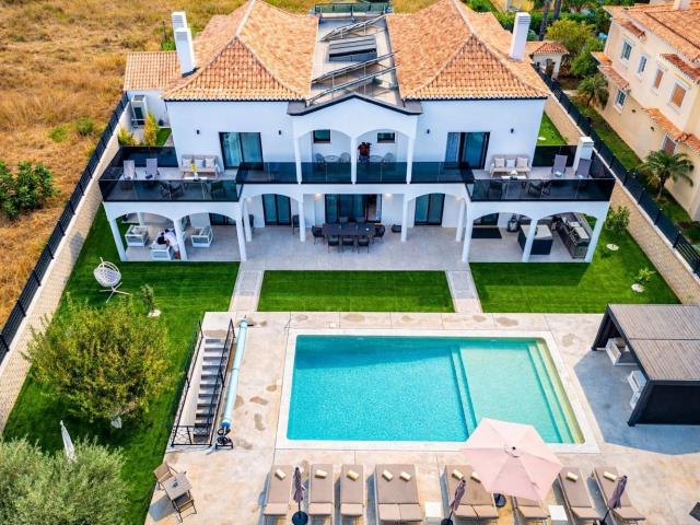 Moradia de luxo em TaviraApresentamos uma das mais extraordi. 362m² Tavira Santiago