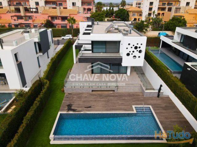 Moradia de Luxo em Vilamoura Vista Golfe e Sofisticação Absoluta | 26064064738