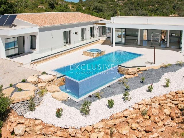 Moradia de luxo moderna para venda em Loulé, Algarve 164m² Loulé São Clemente