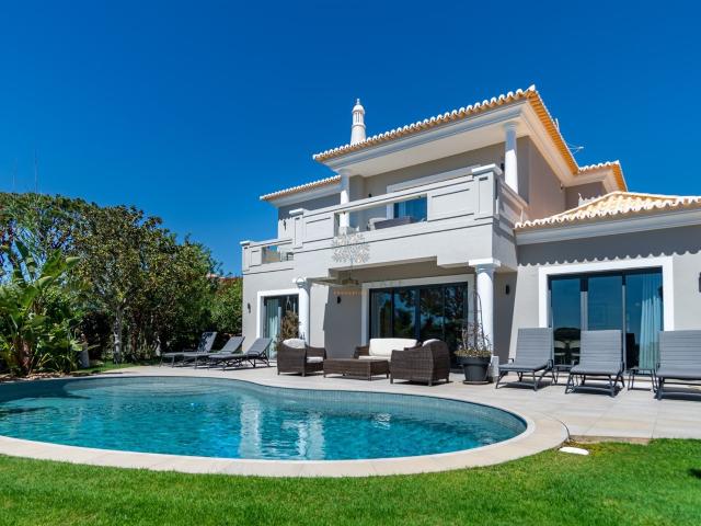 Moradia de luxo para venda Vale do Lobo | 3 +1 quartos 371m² Almancil