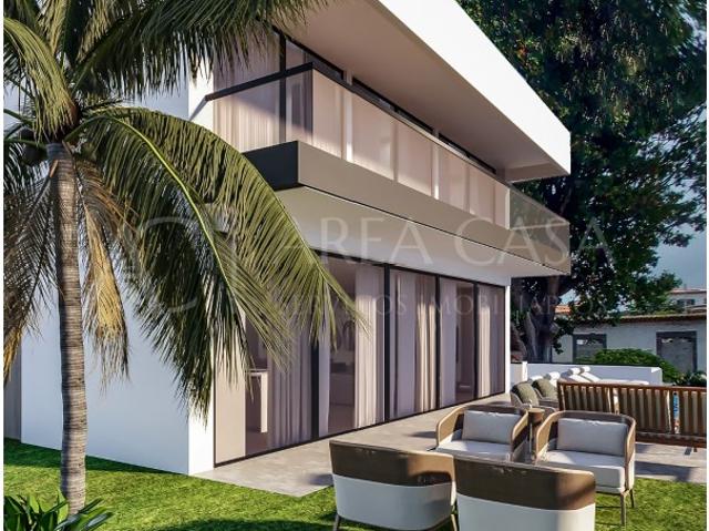 Moradia de Luxo T3 com Piscina Infinity e Vista Mar Monte, Funchal