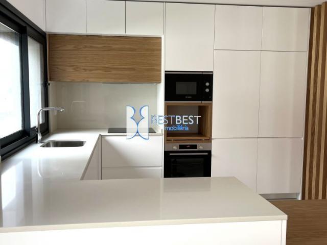 MORADIA DE LUXO T3, NOVA,3 FRENTES,JUNTO CENTRO FAMALICO