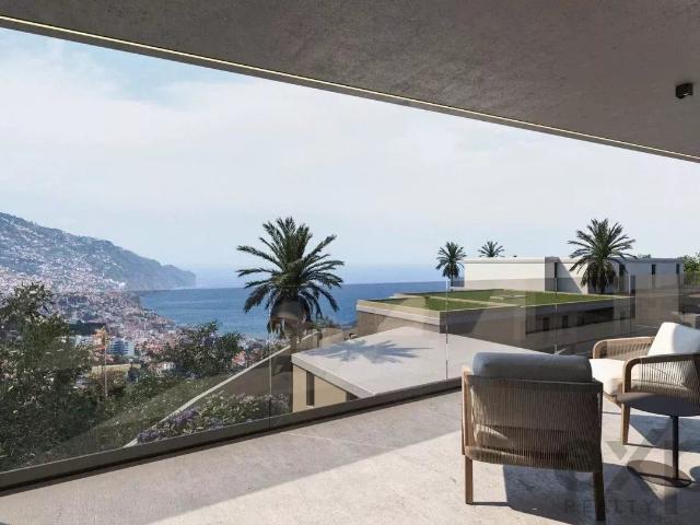 Moradia de Luxo T3 Vista Mar Definitiva no Funchal, Ilha da. 390m² São Martinho
