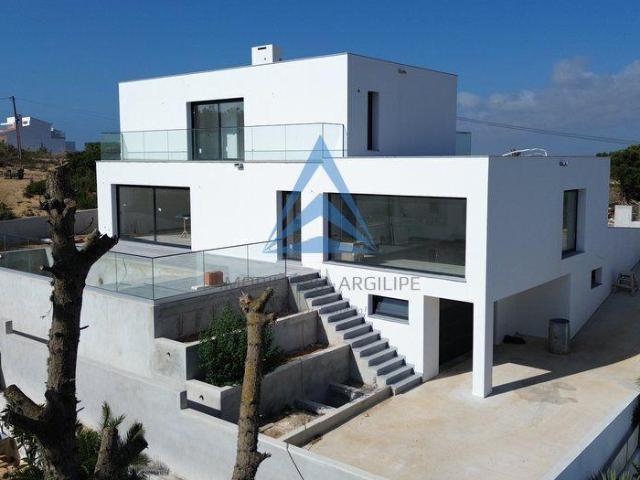 MORADIA DE LUXO T4 | 26083963010
