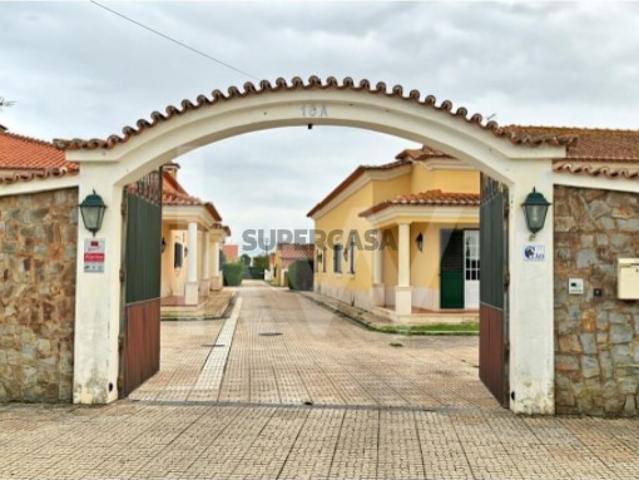 MORADIA DE LUXO T4 | CONDOMÍNIO FECHADO | BENAVENTE