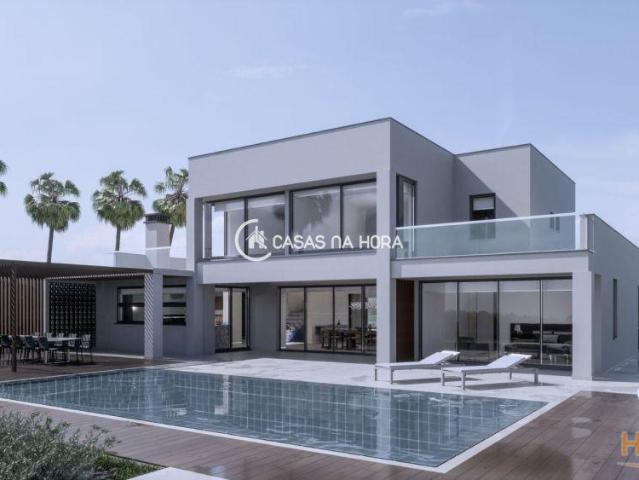Moradia de luxo T4 de arquitetura com piscina, jardim e garagem | 26083607702