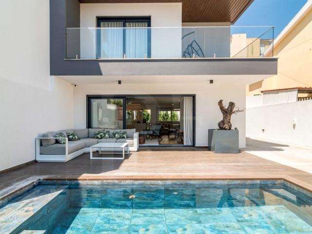 Moradia de luxo T4 no Murtal com piscina aquecida e rooftop panorâmico