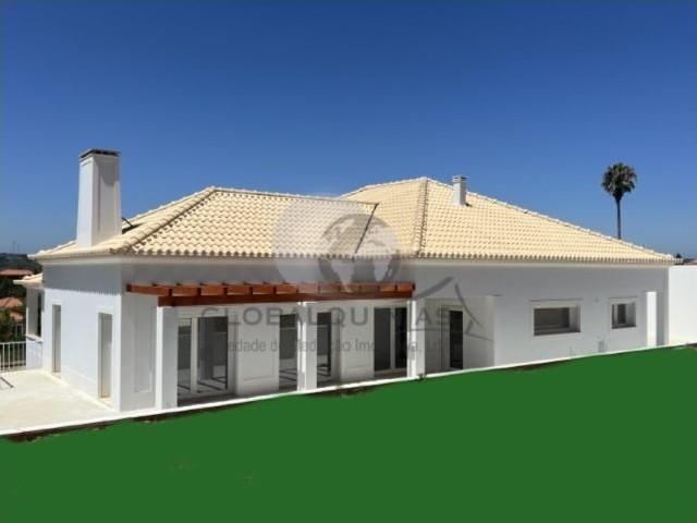 Moradia de luxo T5, 606,00m2 Ab e Ter. C/ 1575,00 m2, próxim. 0m² Turcifal