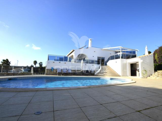 MORADIA DE LUXO T5 no fabuloso Golfe Santo António Resort