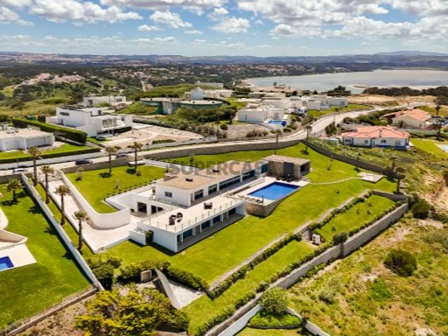 Moradia de luxo T6 com vista de mar, na Costa de Prata