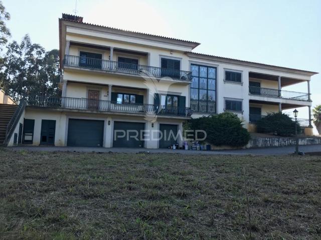 Moradia de Luxo T7 com Piscina Interior e 6.867m2 de Terreno | São Martinho de Bougado Trofa