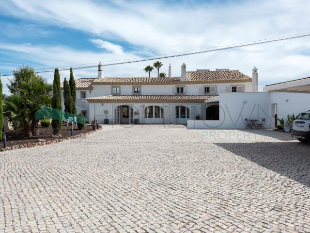 Moradia de Prestígio com 7 Quartos em Santa Bárbara de Nexe 551m² Santa Bárbara De Nexe