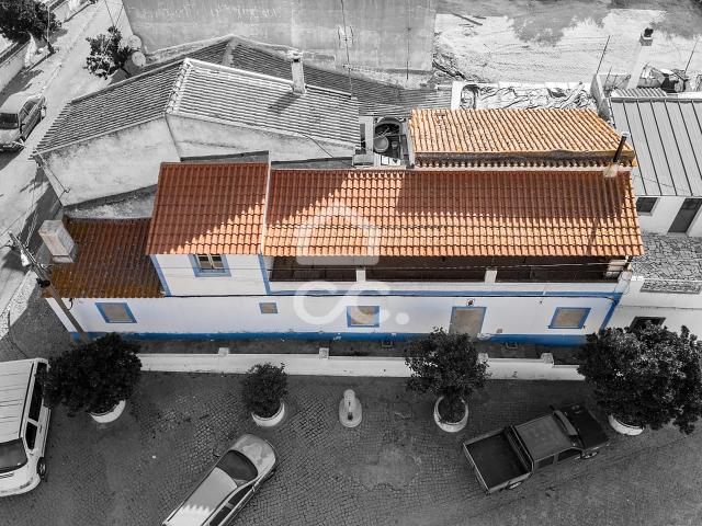 Moradia de Rés do Chão e 1º andar c/ Terraço | Mourão, Beja, Mourão, Mourão