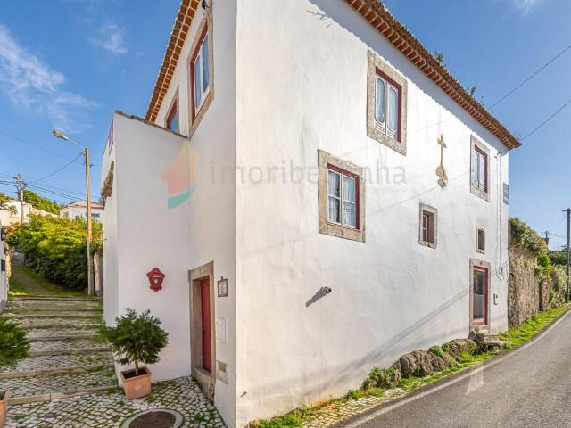 Moradia de traça antiga portuguesa 0m² Colares