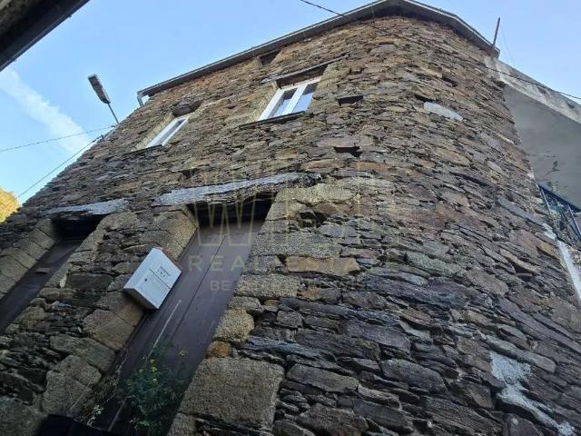 Moradia de Xisto T2 em Corgas, Sandomil