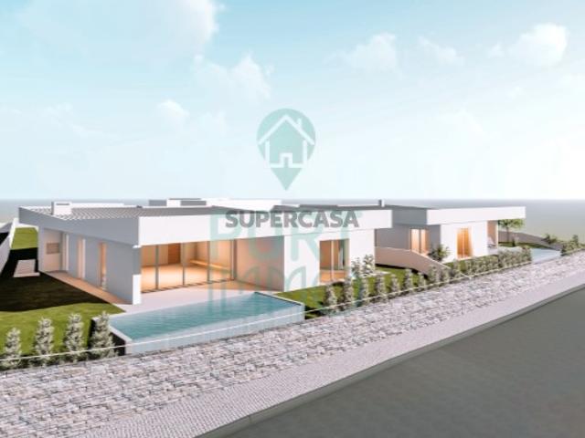 Moradia com 2 pisos, 4 quartos, garagem e piscina, perto de Caldas da Rainha, Costa de Prata, Portugal
