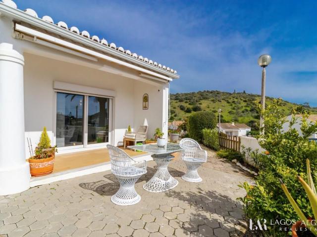 Moradia de 3 quartos totalmente remodelada na Praia da Luz c. 106m² Praia da Luz