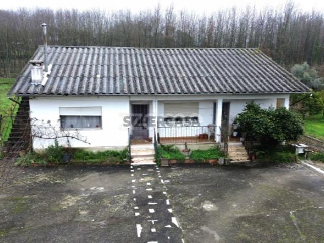 Moradia de 3 quartos com terreno para venda a 5 minutos de Viseu