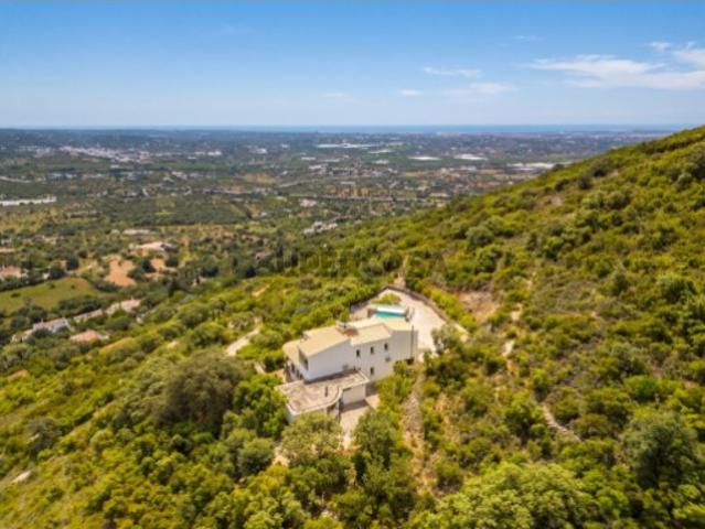 Moradia de 3 quartos+Cave com Piscina e Vista Panorâmica Mar e Serra | Faro