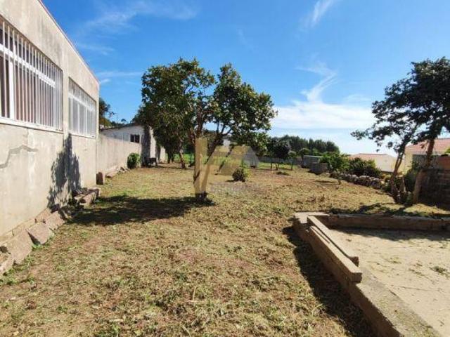 Moradia de 4 frentes para recuperar com terreno rústico com cerca de 1480m2 | 26084058922