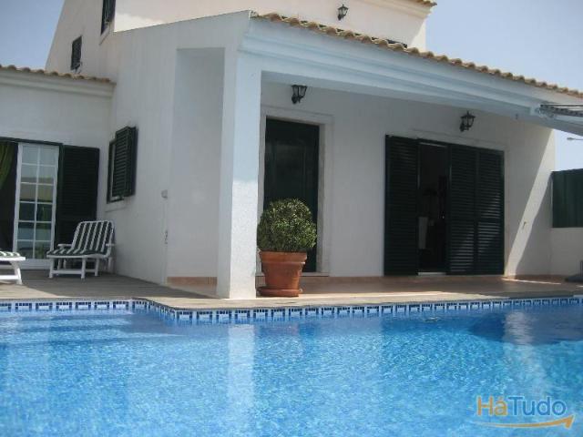 Moradia de 5 ass. com piscina, a 5 minutos das praias do Meco, Alfarim e Lagoa de Albufeira! | 26083472083