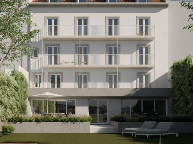 Moradia T8 de arquiteto com piscina infinita e vistas panorâmicas sobre Lisboa e o Tejo