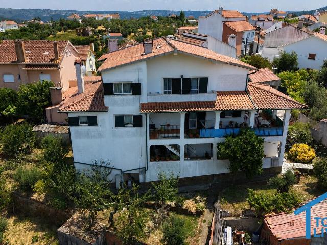 Moradia Exclusiva To Live na Barreira da Serra – Vista Desafogada, Terreno com 2.160 m2 e a Poucos Passos da Praia Fluvial