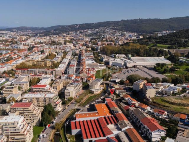 Moradia Exclusiva com Lote de 780 m² no Centro de Braga