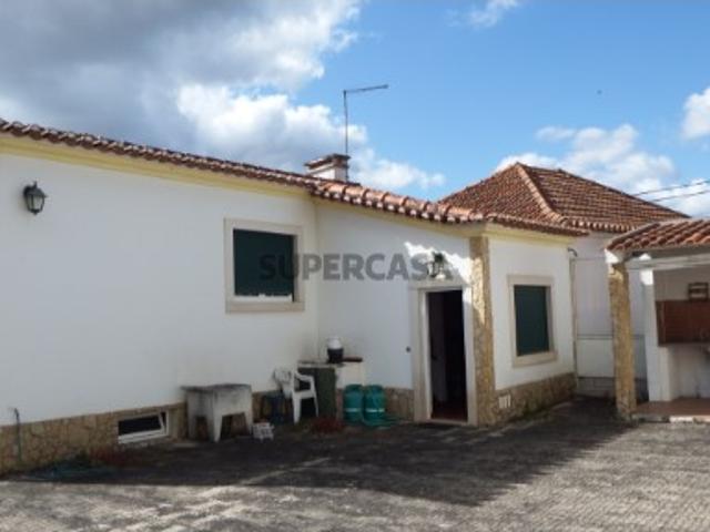 Moradia e Anexos para Recuperar | Maxial, Torres Vedras