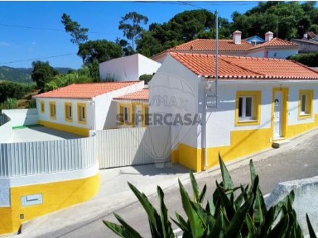 Moradia em Maxial e Monte Redondo